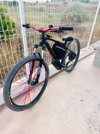 Bici Eléctrica E-bike Negra algo negociable