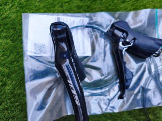 Mandos de cambio y frenos Shimano 105 R7000 2x11v