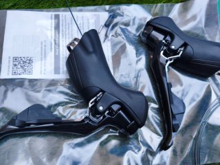 Mandos de cambio y frenos Shimano 105 R7000 2x11v