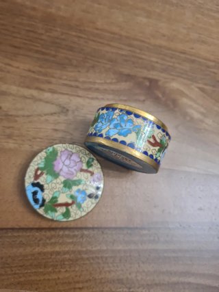 Scatolina in cloisonné