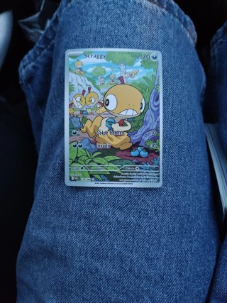 Carta Pokémon Scraggy 138/086