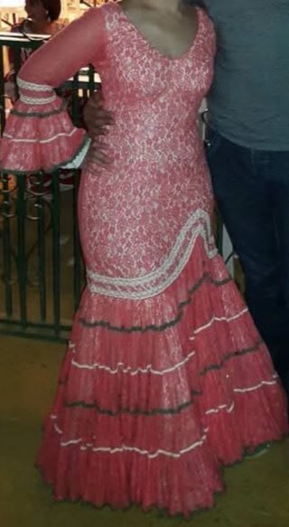Traje Flamenca Encaje Coral Talla 42/44