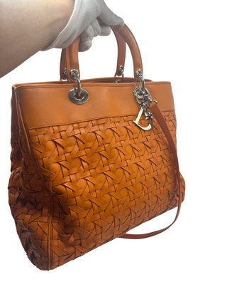 Bolso Christian Dior Lady Dior Avenue Naranja