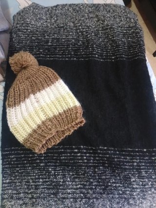 Gorro y bufanda tipo cuello