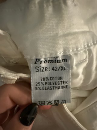 Mono corto blanco, 70% algodón, sin usar