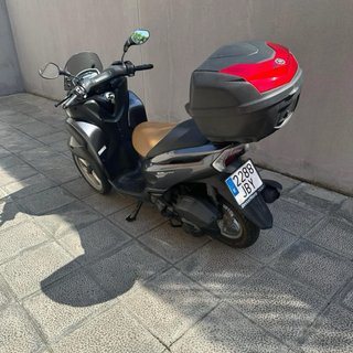 Yamaha Tricicle 125cc Negro/Gris