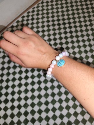 Pulsera artesanal.
