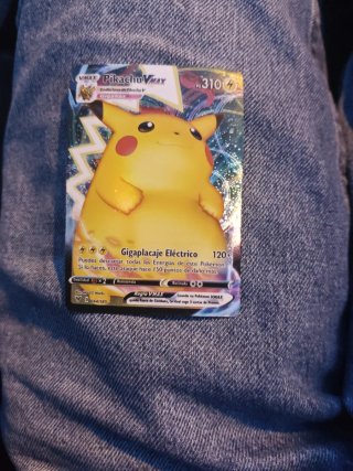 Carta Pokémon Pikachu VMAX 310 PS