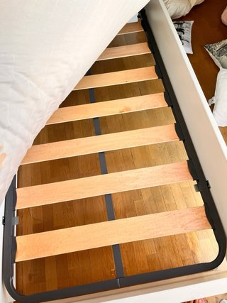 Cama compacta,dos camas y dos cajones de Garabatos