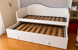 Cama compacta,dos camas y dos cajones de Garabatos
