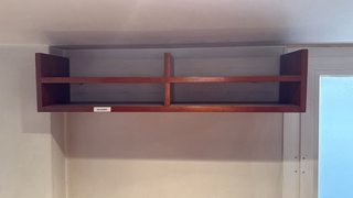 Mobiliario de oficina y clínica de madera