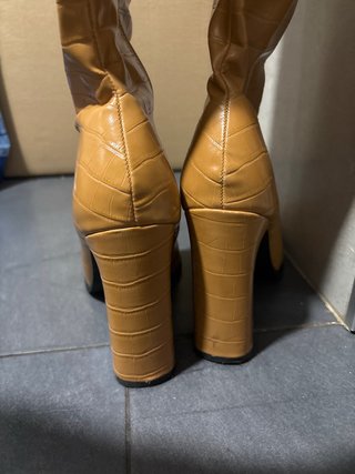 Botas altas efecto piel cocodrilo