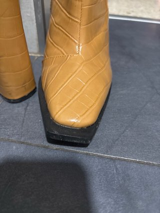 Botas altas efecto piel cocodrilo
