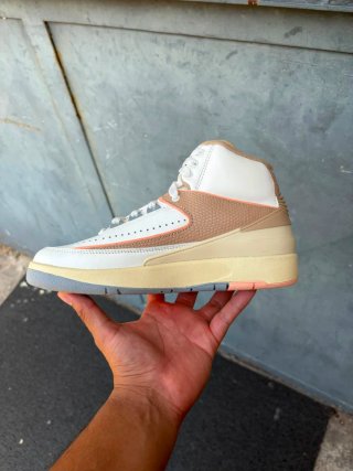 Air Jordan 2 Retro Beige/Bianco