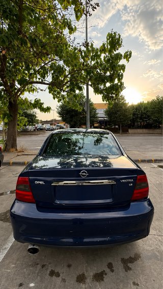 Opel Vectra 2000