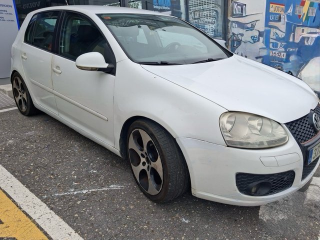 Volkswagen Golf GT tdi 105 cv