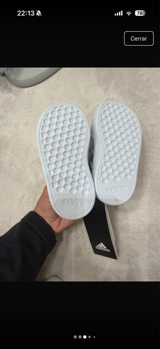 Zapatillas Adidas nuevas sin estrenar talla 19