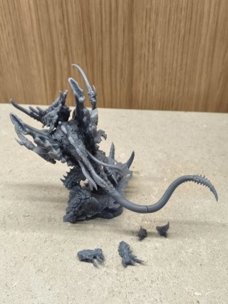 Norn Tiránido miniatura