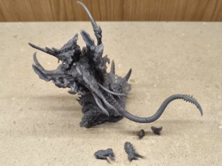 Norn Tiránido miniatura
