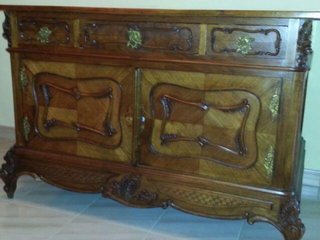 Mueble de madera estilo Luis XV