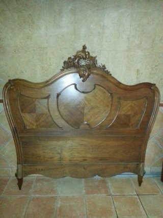 Mueble de madera estilo Luis XV