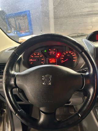 Peugeot Expert L1 2.0 HDi 130 Allure