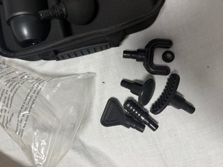 Pistola de masaje muscular con maletín y cargador