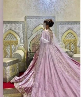 Traje de Novia Rosa y Dorado Precio negociable