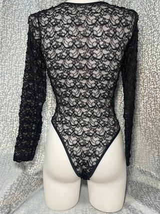 Body de encaje negro con cordones Talla S/M