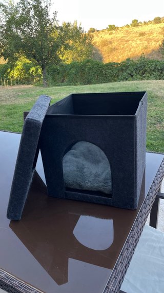 Cueva para gatos gris