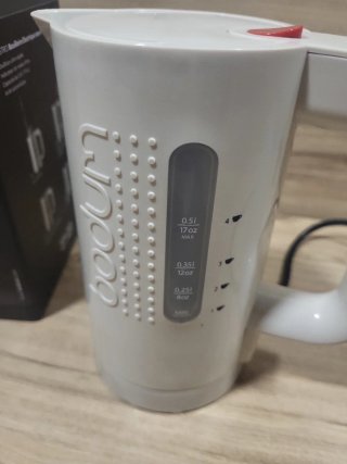 Hervidor eléctrico Bodum BISTRO