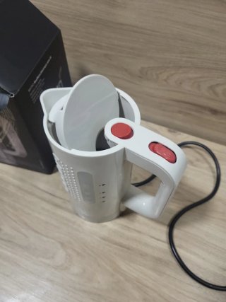 Hervidor eléctrico Bodum BISTRO