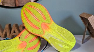 Zapatillas Saucony Triumph 23 Azul/Amarillo