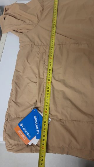 Chaqueta Columbia Beige Nueva