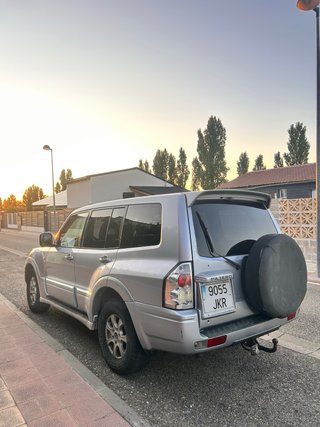 Mitsubishi Montero 2005