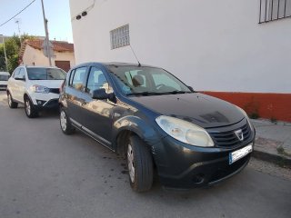 Dacia Sandero 2012