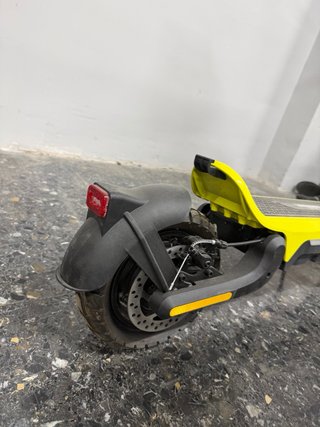 Patinete Eléctrico Ecovoltaje Amarillo
