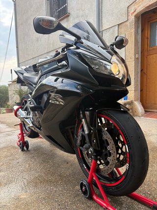 Suzuki GSX-R 750 2008 Negra