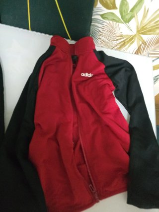 Chándal Adidas 9-10 años (140 cm)