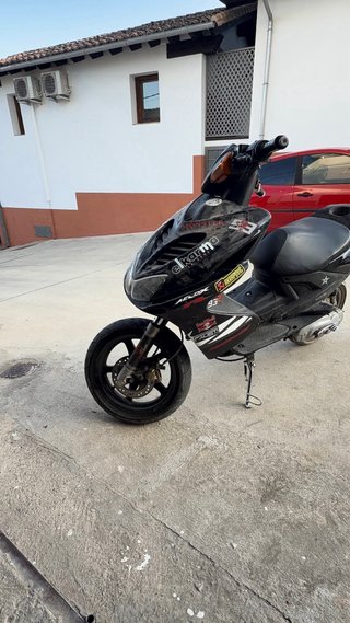 Yamaha Aerox 50 | Top Rosa 70 | Metrakit | Yasuni