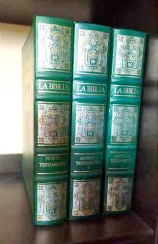 La Biblia de Jerusalén, tres volúmenes ilustrados