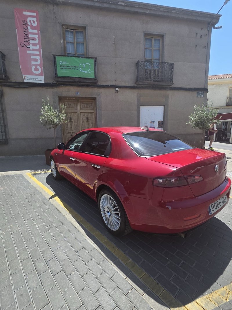 Alfa Romeo 159 2009 - foto 1