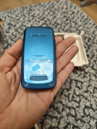 Samsung SGH-E251 Music & Style