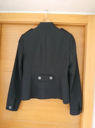 Chaqueta militar entallada Zara