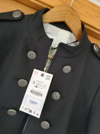 Chaqueta militar entallada Zara