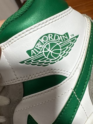 Zapatillas Jordan Mid Blancas y Verdes