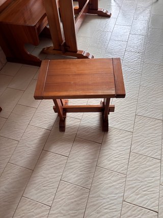 Mesa comedor madera, banco y 3 taburetes