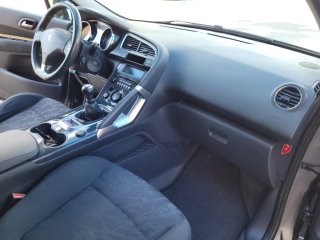 Peugeot 3008 2013