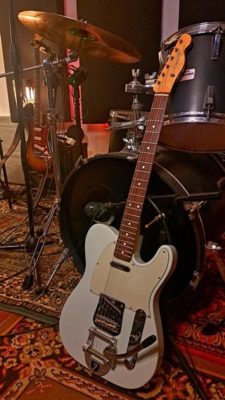 Fender Telecaster Classic Player 60s bigsby.