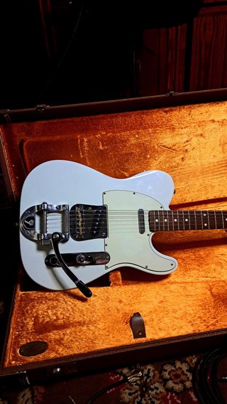Fender Telecaster Classic Player 60s bigsby.